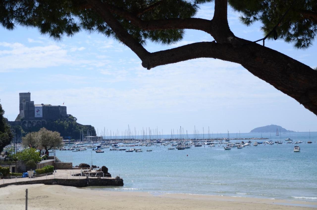Appartamento Emozione Mare Blu San Terenzo - B&B Lerici