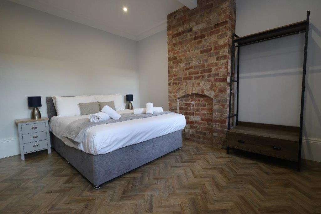Red Lion Apartments - B&B Spalding