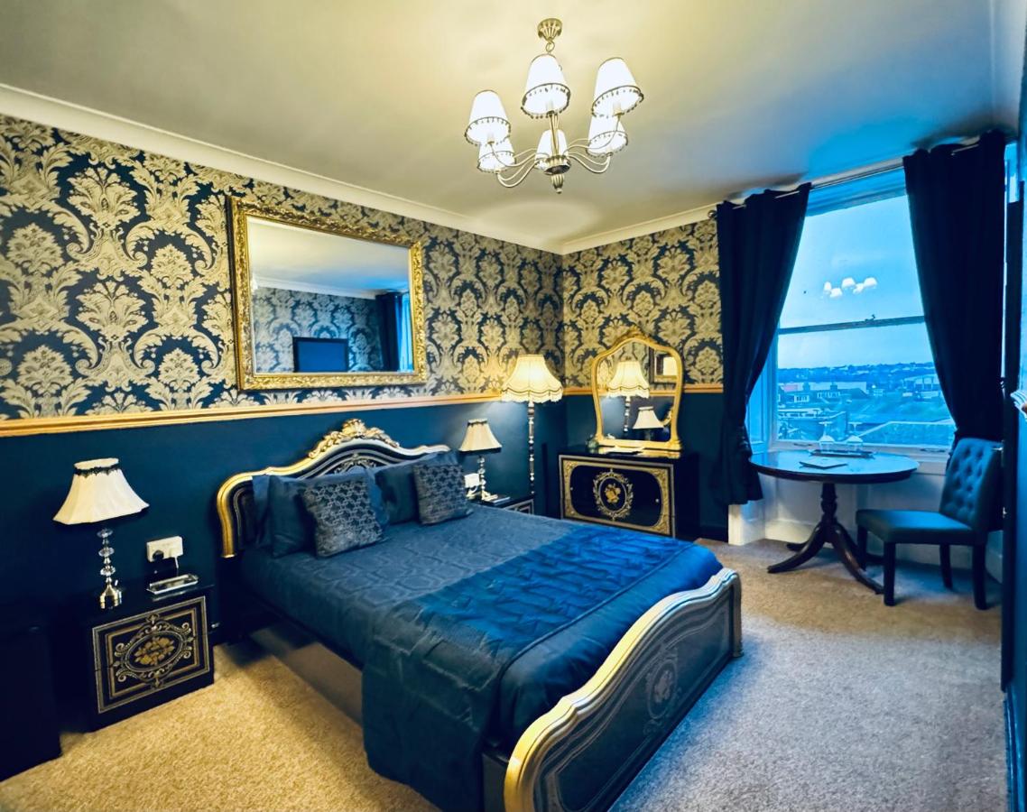 Large King Room