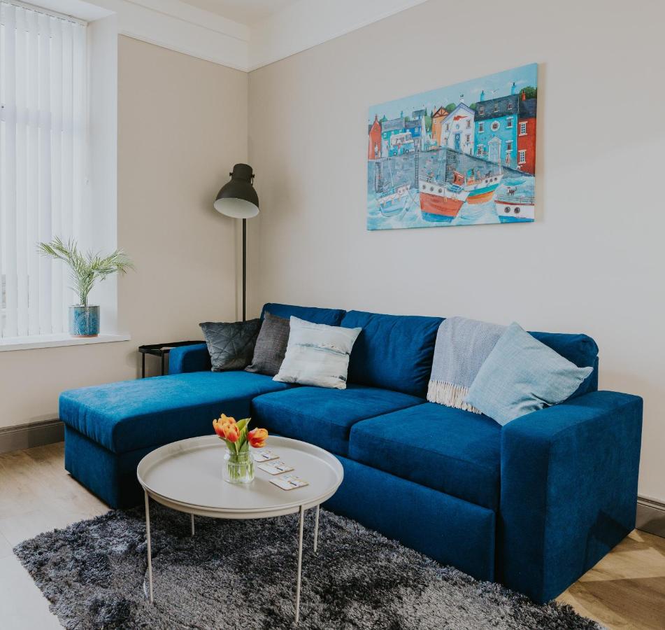 B&B Newcastle - BlueSeaView Apartment with fabulous sea views - Bed and Breakfast Newcastle