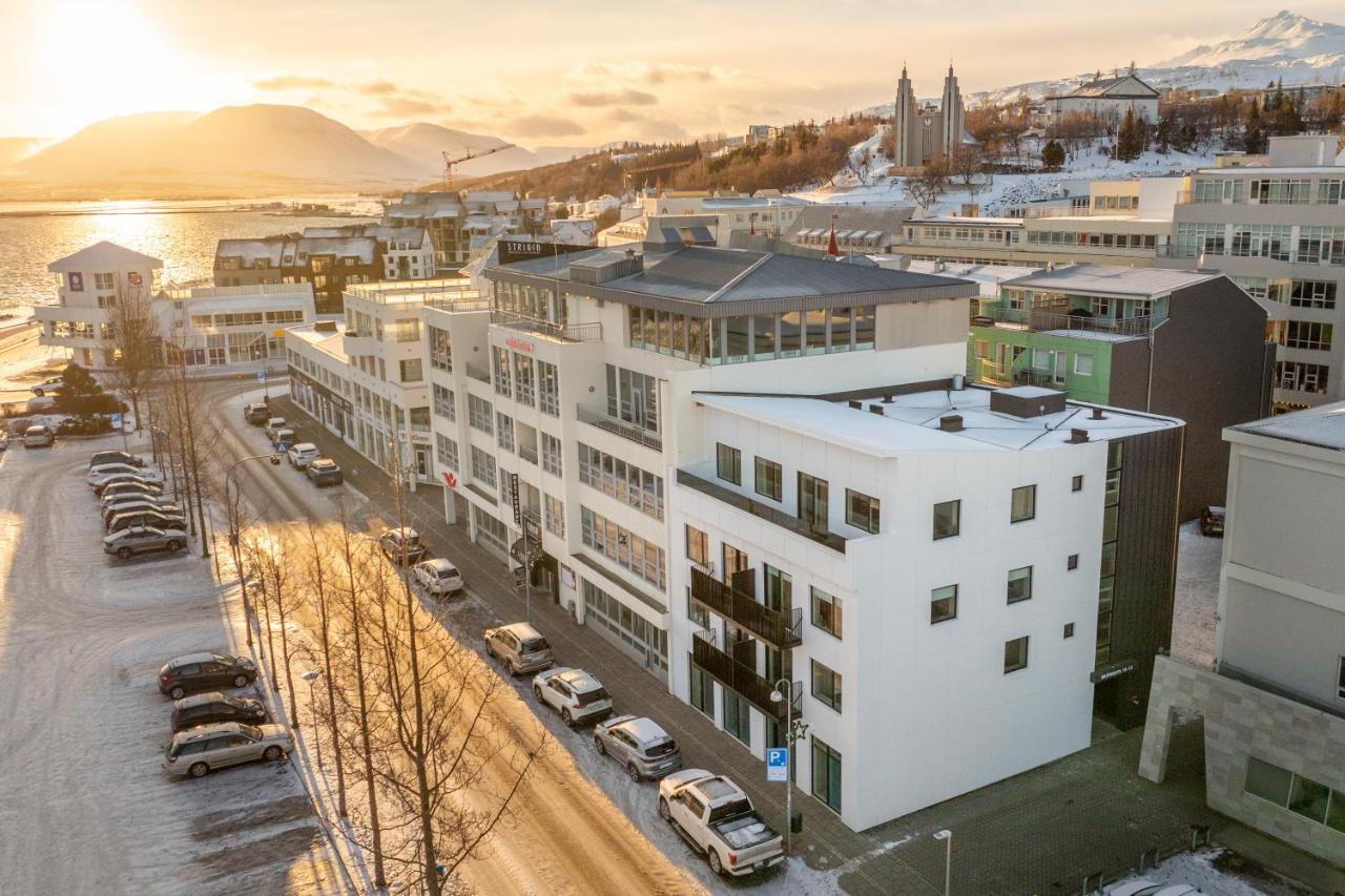 Luxury stylish apartment central Akureyri - B&B