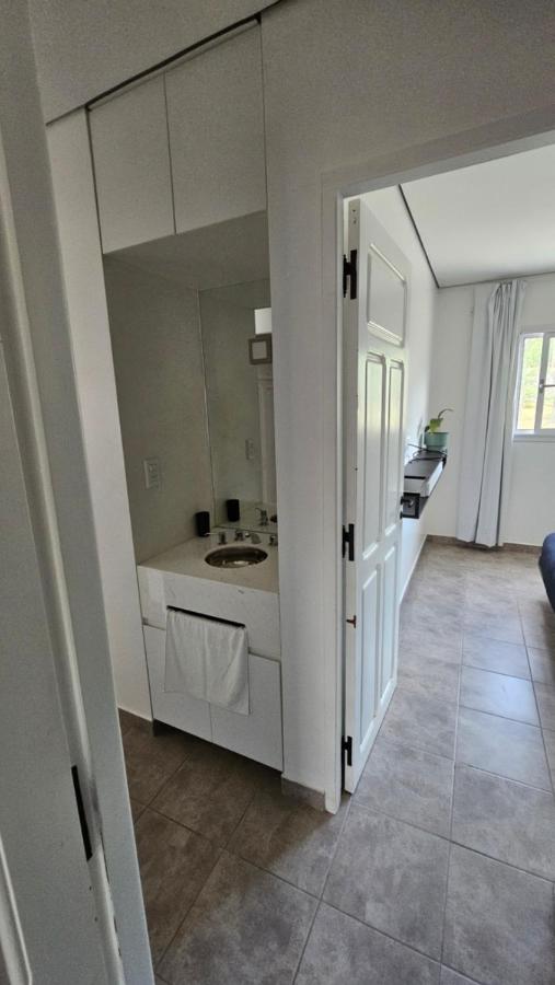 Casa J moderna con amplio jardín en barrio de profesionales - B&B San Salvador de Jujuy