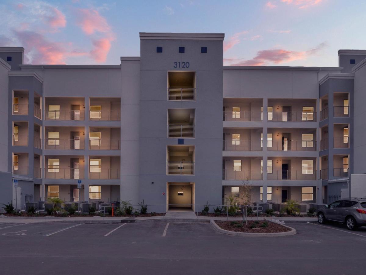 2 Bedrooms - 2 Bathrooms - Storey Lake 3120-106 Pc - B&B