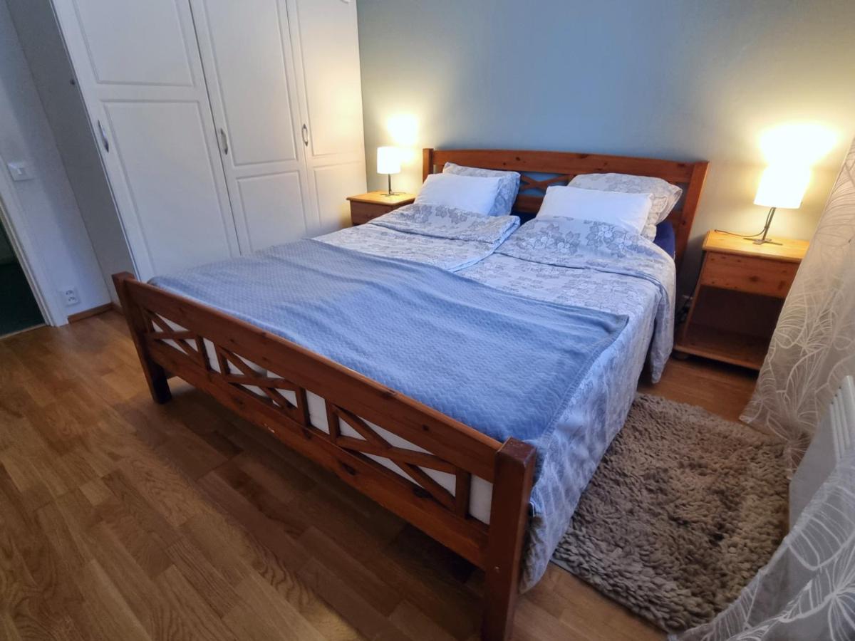 B&B Pori - Päätyhuoneisto: Nariseva puulattia! - Bed and Breakfast Pori