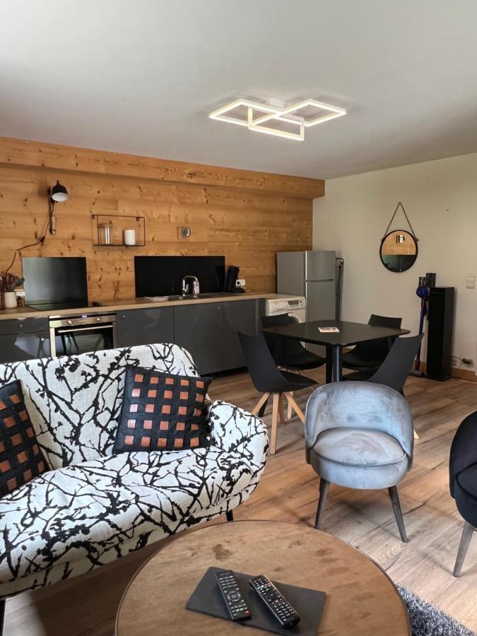 B&B Entremont - NEUF chalet 4p Le Suet JACUZZI privatif - Bed and Breakfast Entremont