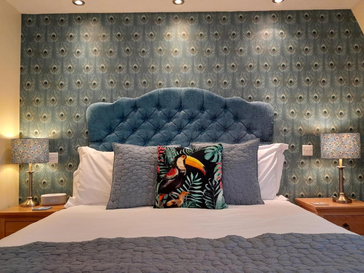 Suite 1