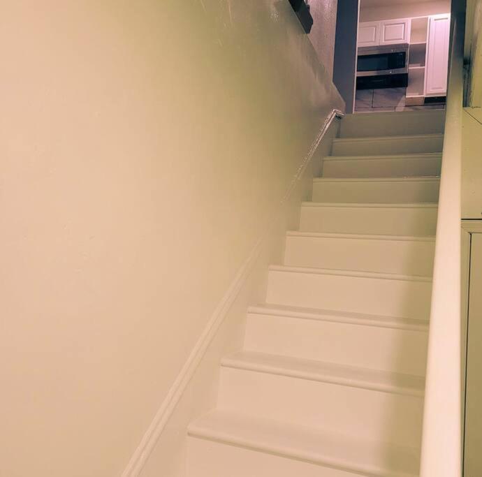 Beautiful Queen Luxury Suite Near Downtown Norfolk - Chambres d’hôtes