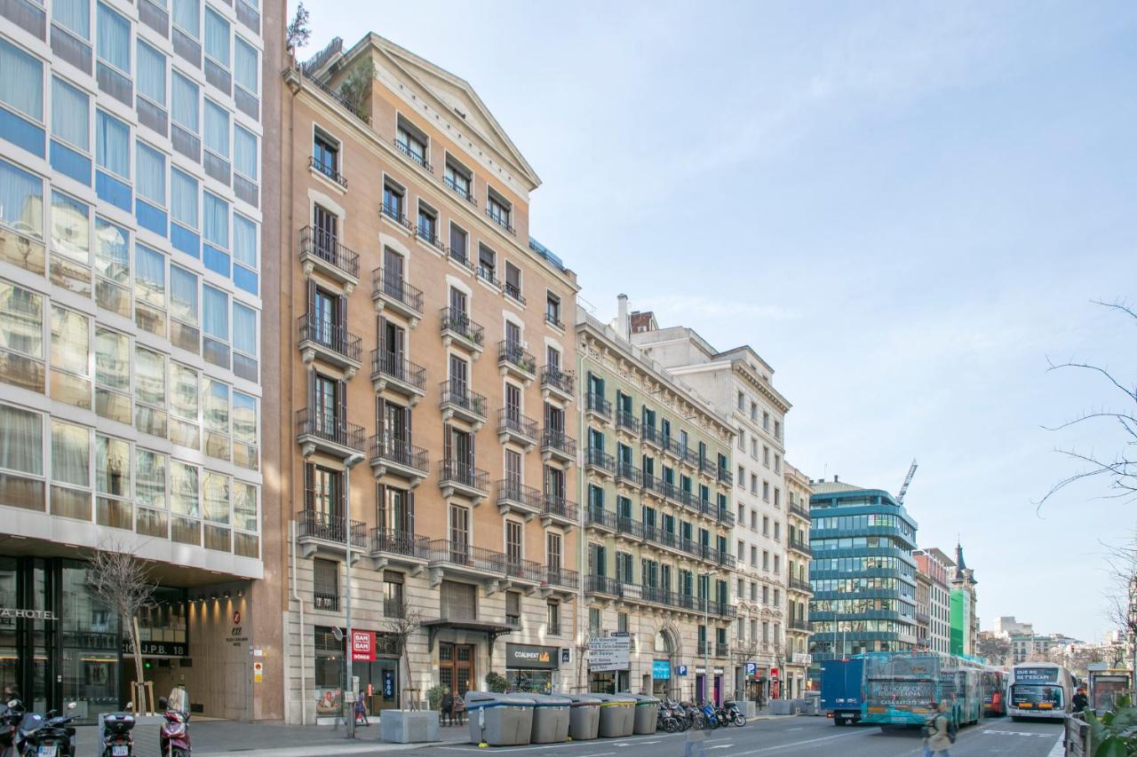 Anton's Downtown Apartment - Chambres d’hôtes