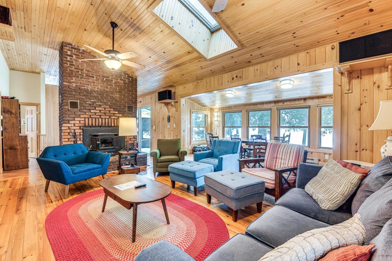 Waterfront North Hero Home with Screened Porch - B&B