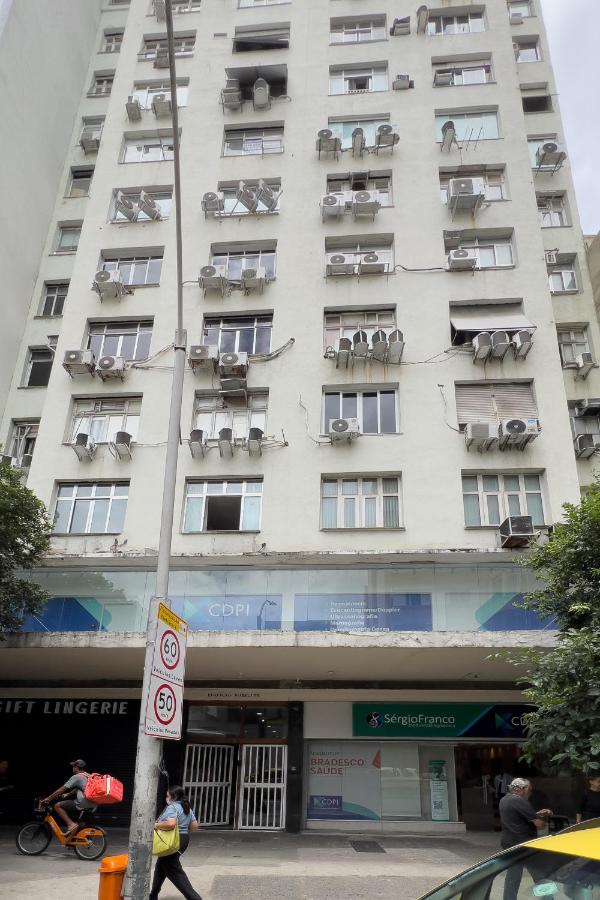 Conforto em Copacabana - Ótima localização - NSC808 Z4 - Chambres d’hôtes