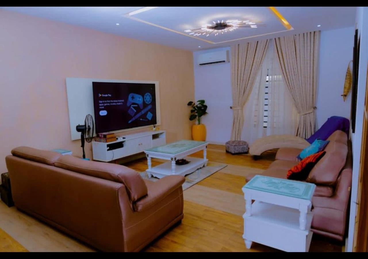 B&B Lagos - Mandy's Court - Bed and Breakfast Lagos