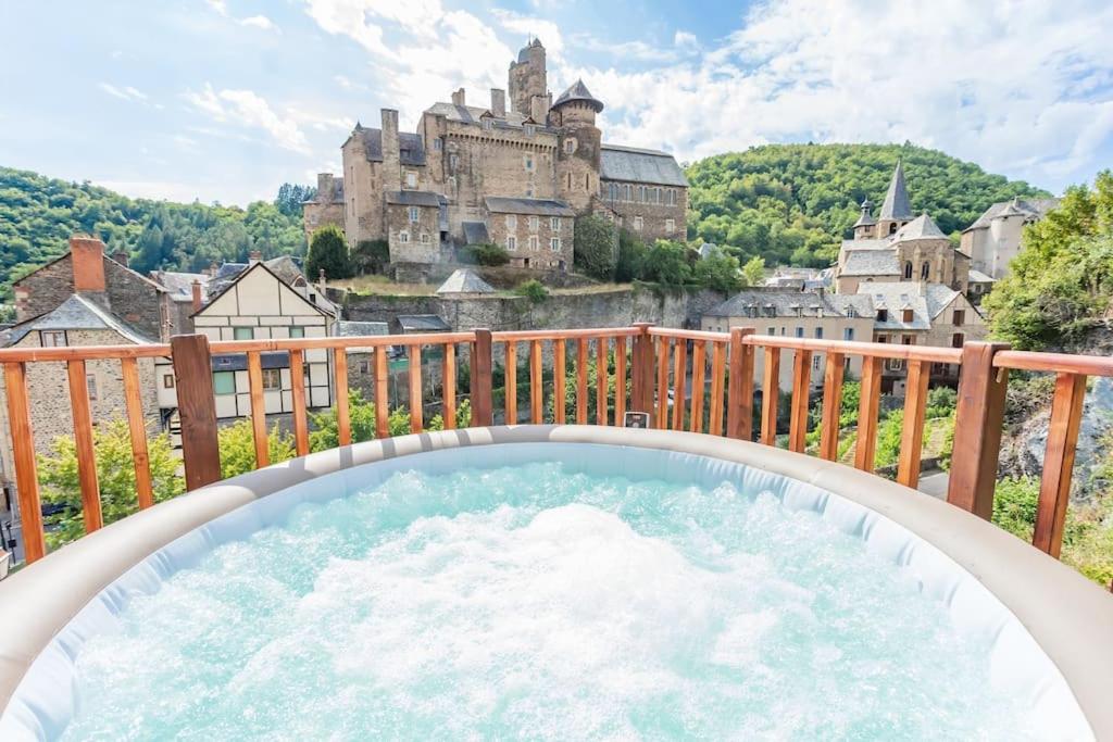 B&B Estaing - L'Estagnole pour 2 personnes, jacuzzi, hammam - Bed and Breakfast Estaing