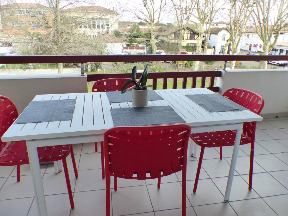 Résidence OPALINE. Bel appartement avec grande terrasse pour 4 personnes - Chambres d’hôtes