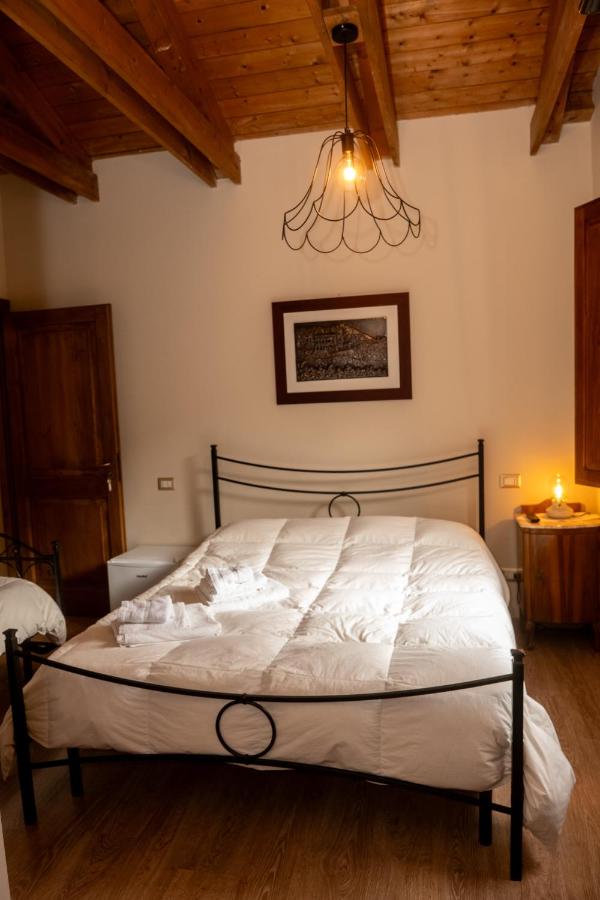 Dreibettzimmer mit Balkon