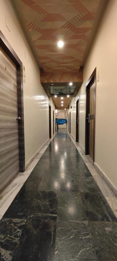 DIAMOND GUEST HOUSE - Ferienwohnung Kalkutta