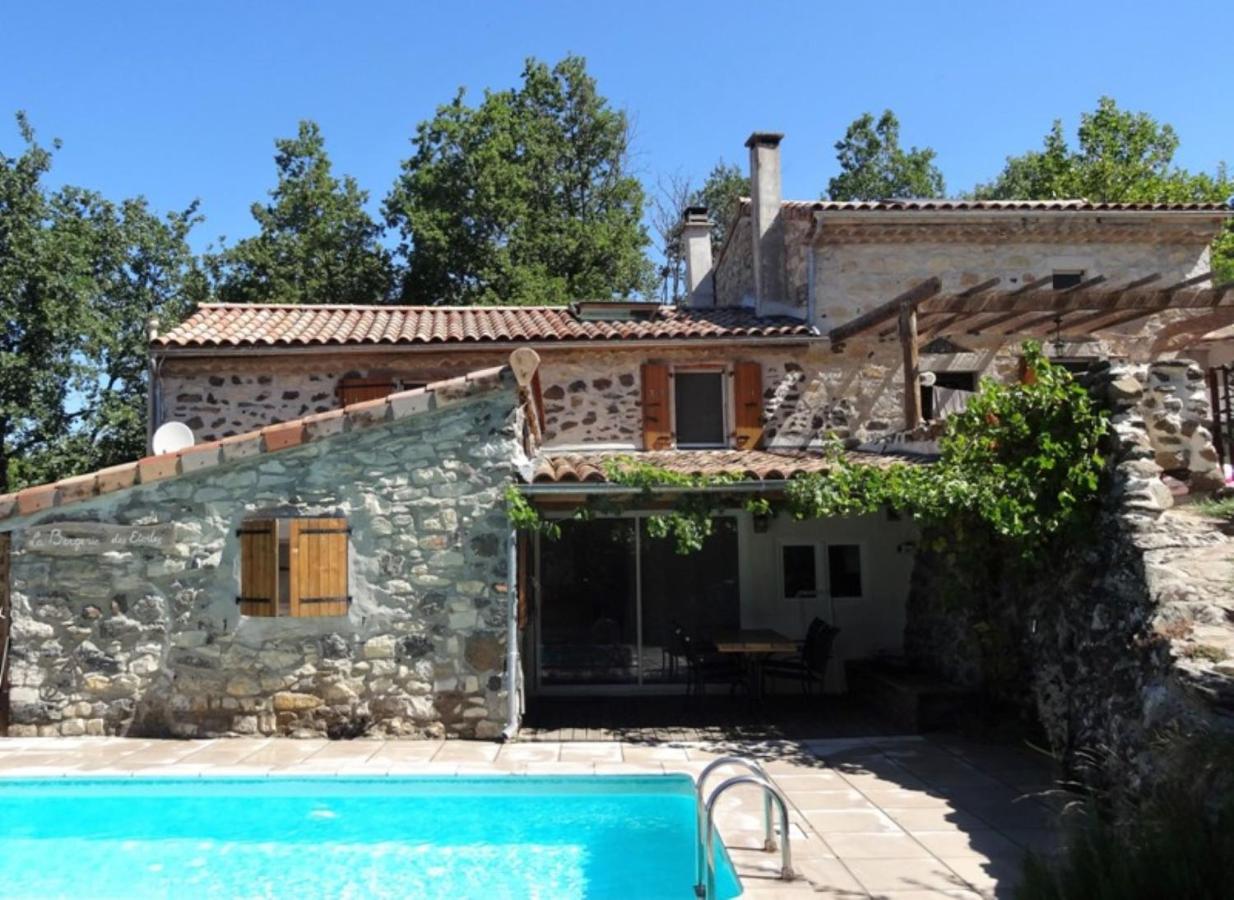 B&B Lussas - Le Vallon des Etoiles Nature et Piscine Privée - Bed and Breakfast Lussas