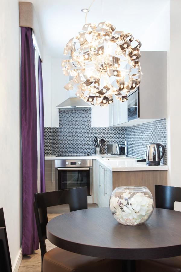 Super-Luxe Studio (sleeps 4)