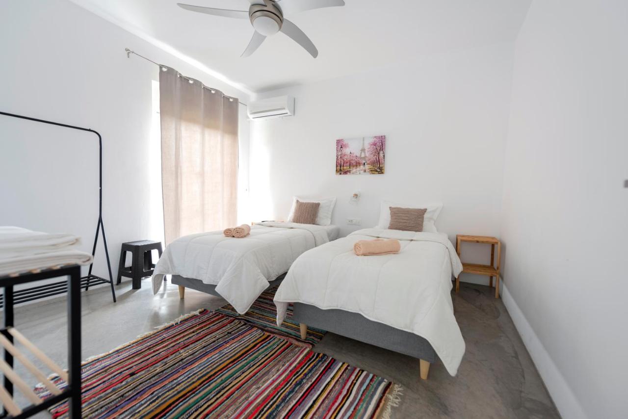 Asini's King - Two-Bedroom Apartment