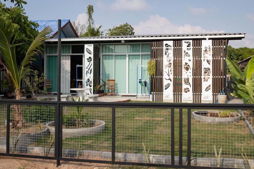 Thai Neighbourhood Duplex Stay 1 Bedroom Home - B&B Ban Bang Nok