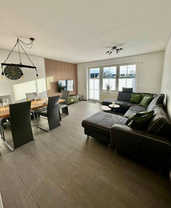 Stilvoll eingerichtetes Ferienhaus in ruhiger Lage - Bed and Breakfast Bremerhaven