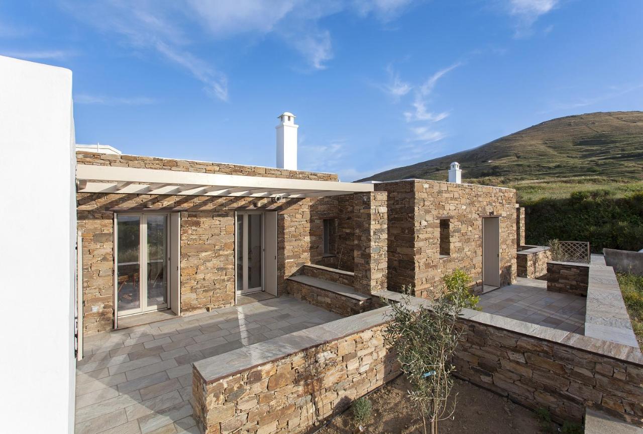 White Tinos Luxury Suites - B&B