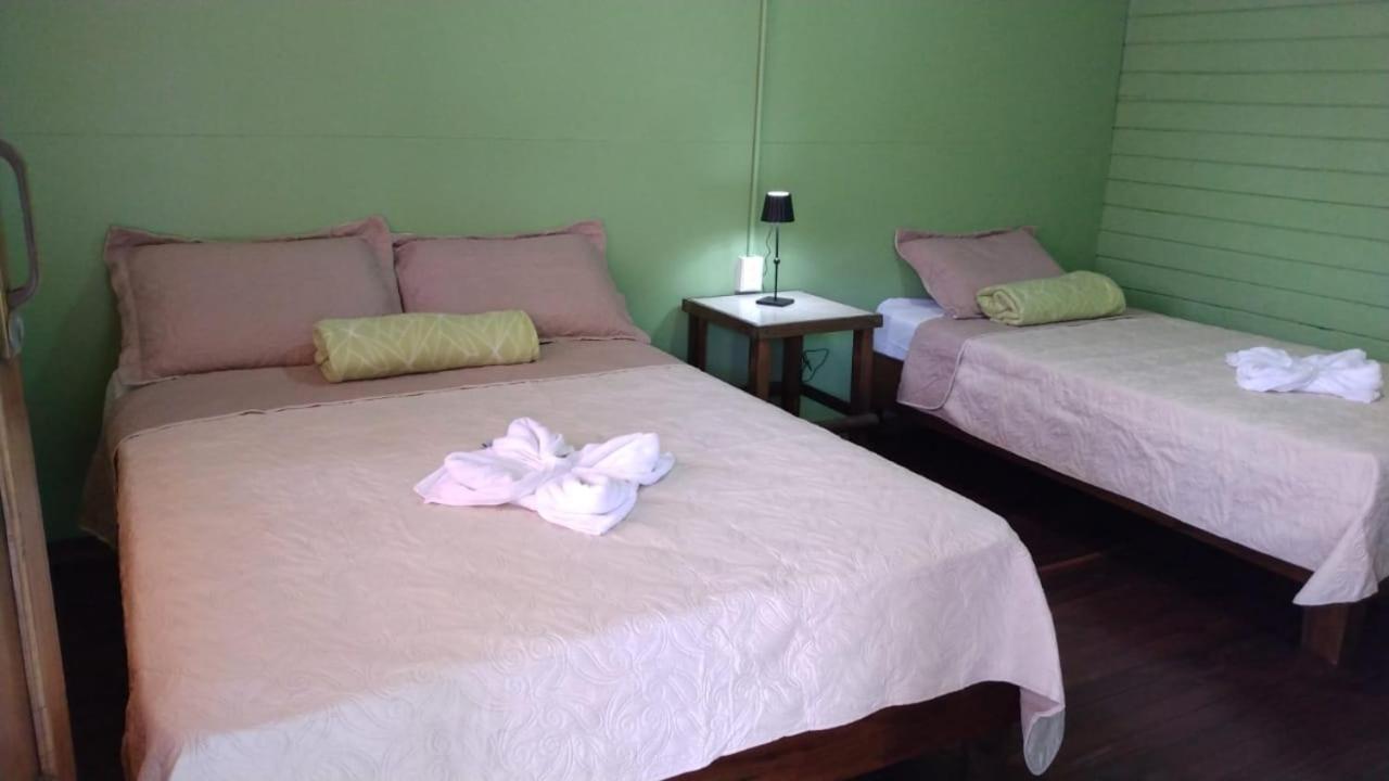 Double or Twin Room with Mountain View