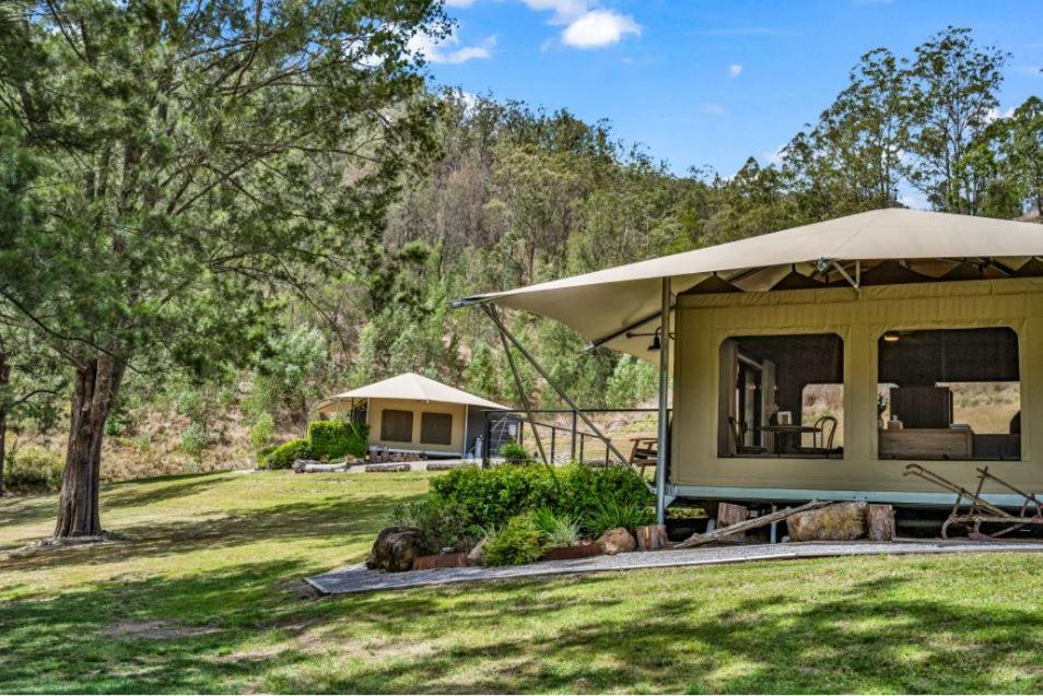 TENT 1 