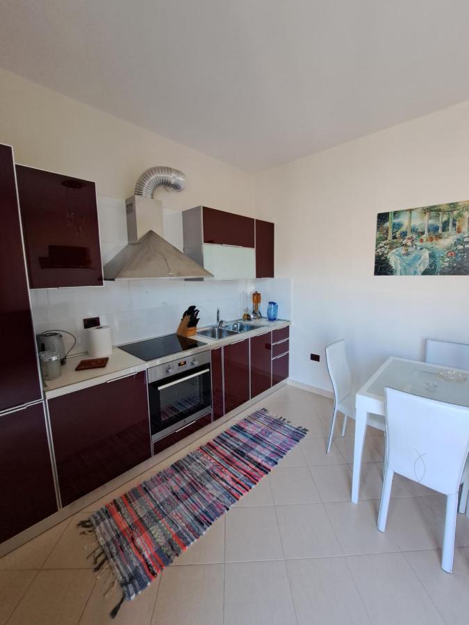 JOHNNY APARTAMENT VLORE - Bed and Breakfast Vlorë