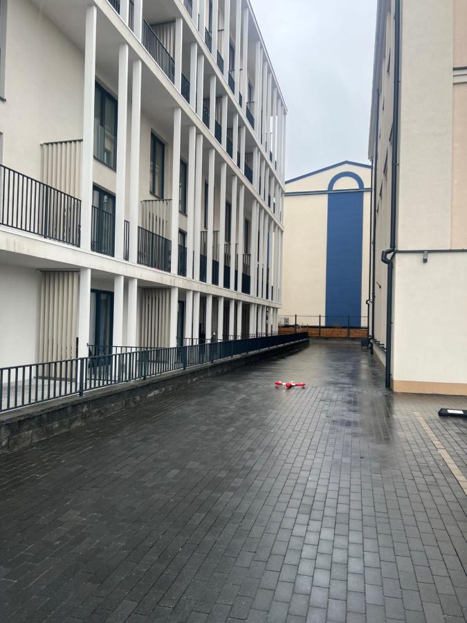 Nowoczesny apartament w centrum Starego Miasta, strzeżony parking - B&B Zamość
