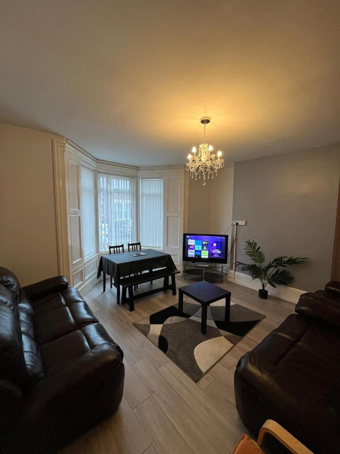 B&B Newcastle upon Tyne - Arthurs Hill Newcastle, free parking fully equipped kitchen 4 bedrooms, Near city centre - Bed and Breakfast Newcastle upon Tyne