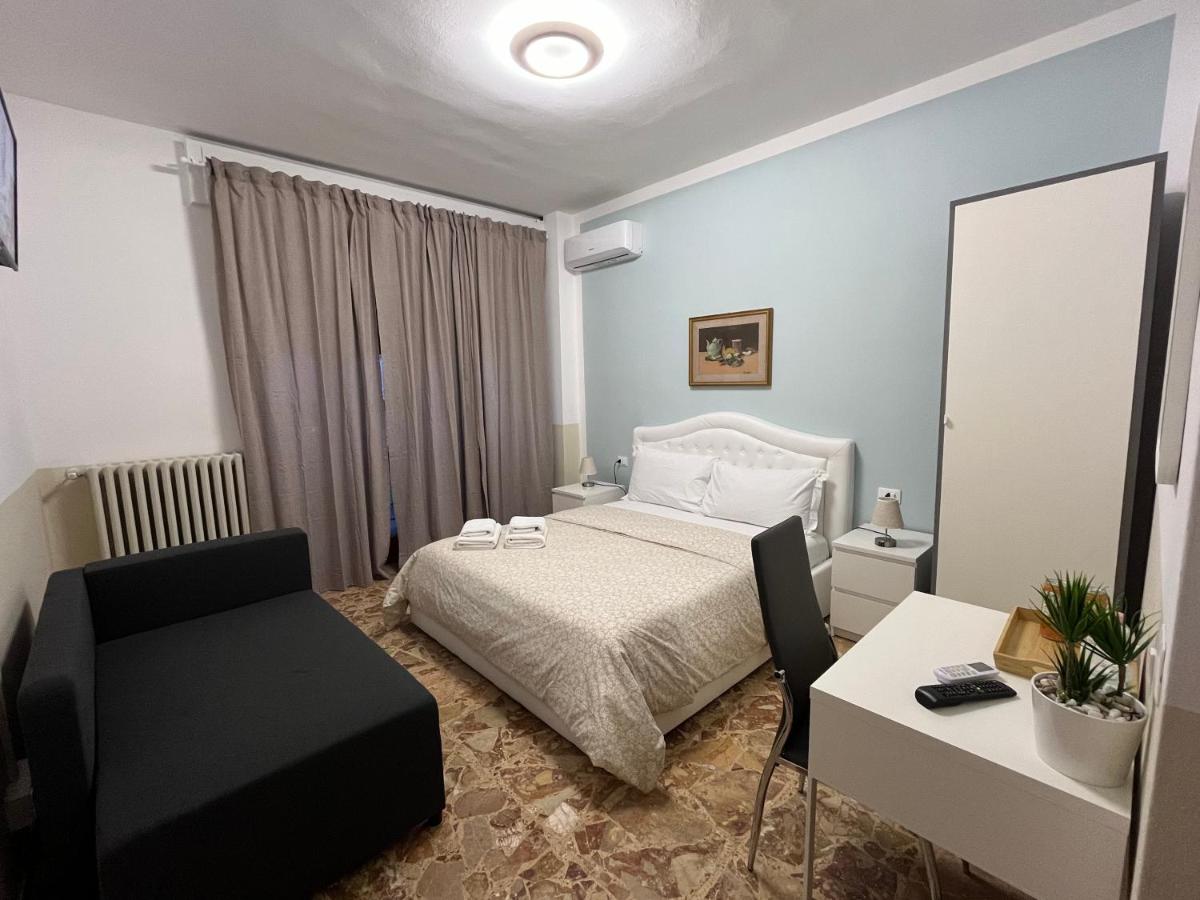 Double Room with Private External Bathroom