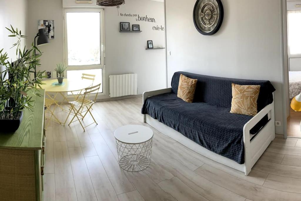 B&B La Rochelle - Appartement T2 calme cozy hyper centre - vieux port - gare - Bed and Breakfast La Rochelle