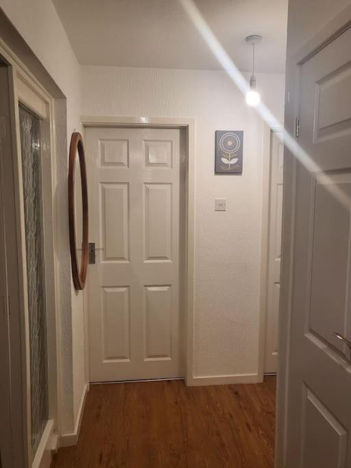 Lovely apartment with free parking & Wi-Fi - B&B