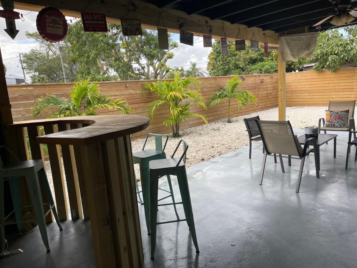 “2-Bed- 1.5 Bath with outdoor bar - B&B