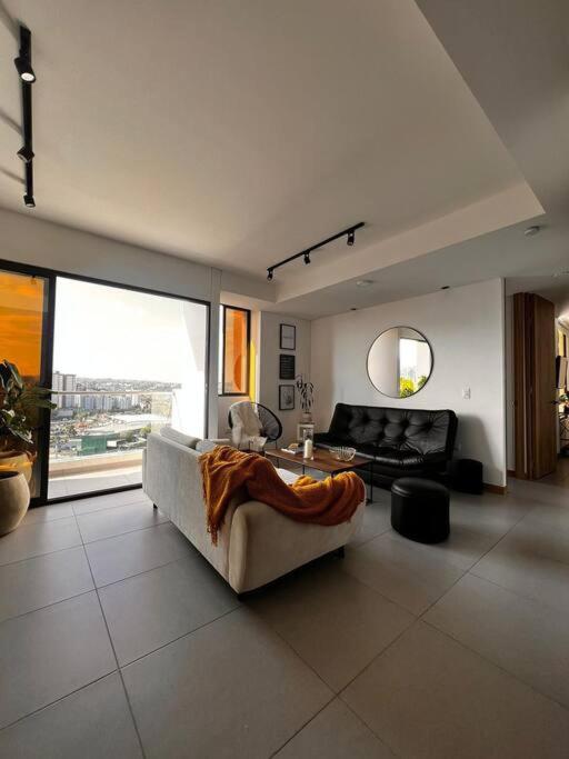 Lujoso apartamento central, nuevo y cómodo - B&B