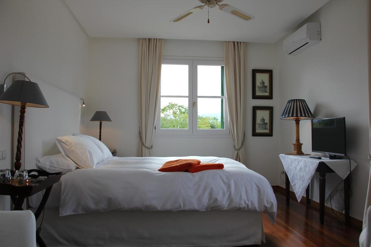 Fincahotel Los Naranjos - B&B