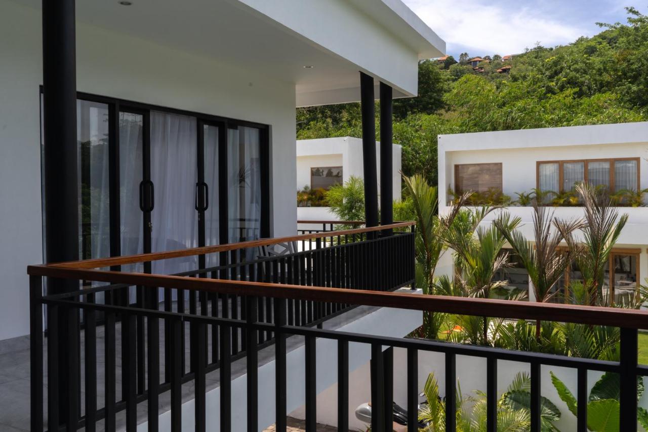 new Villa Mila, Bingin - B&B
