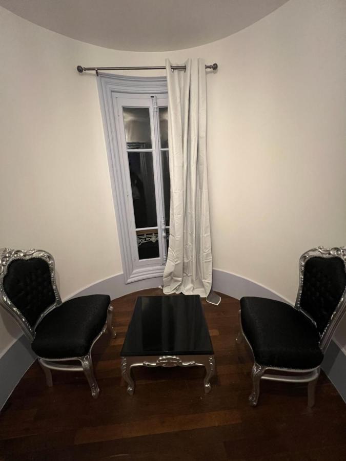 Suite with Garden View