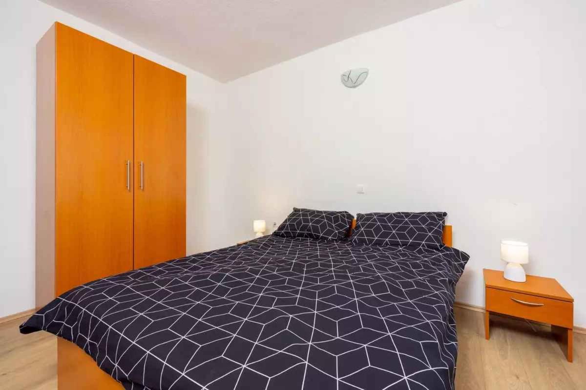 Apartment 1