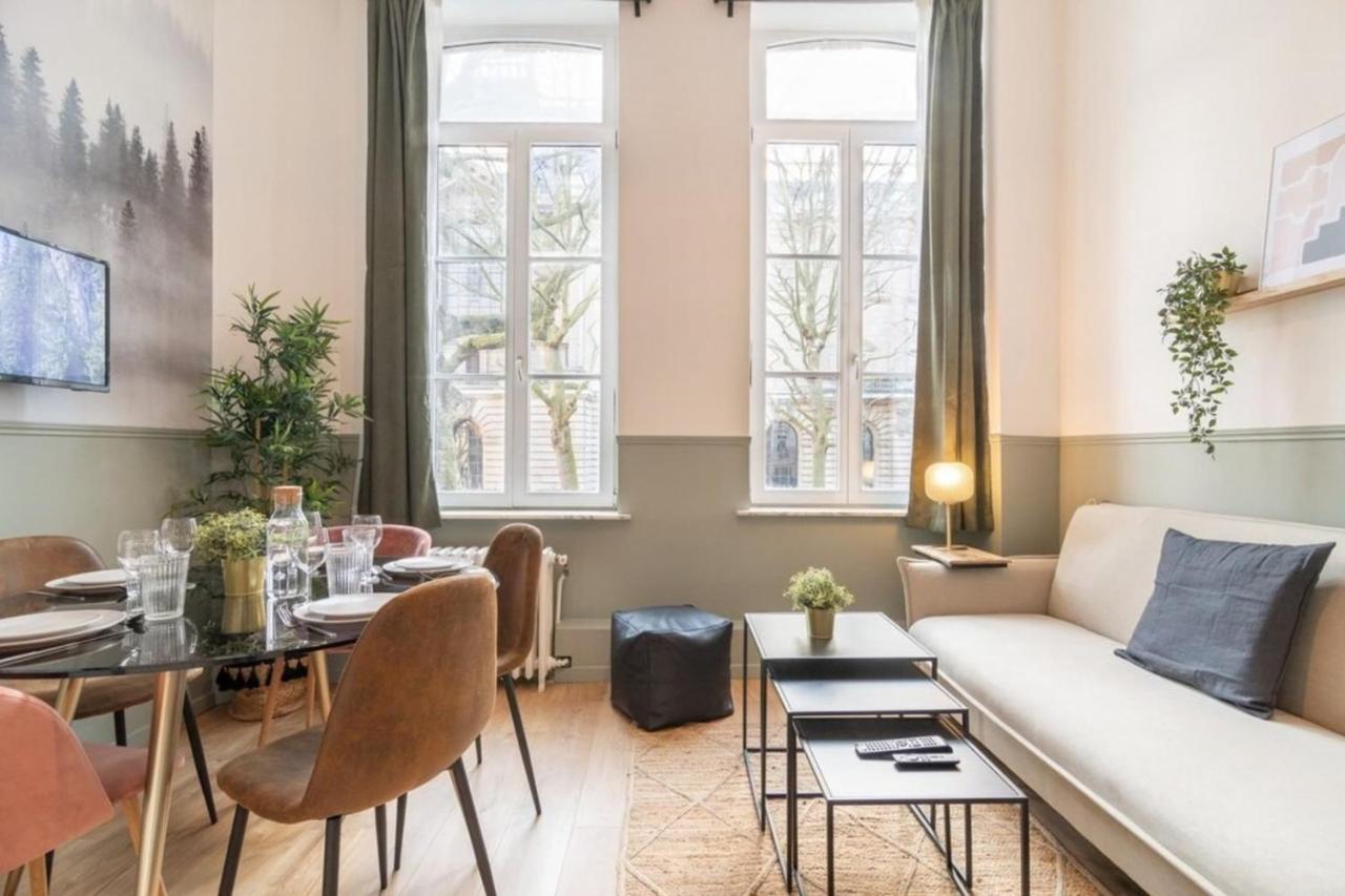 Lille Hypercentre - bright apartment! - B&B