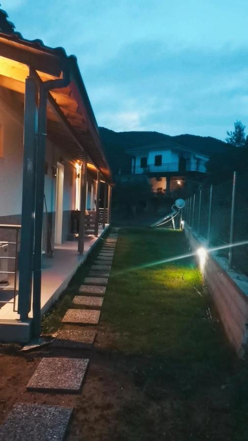 CASA QUERCU - Bed and Breakfast Sykia