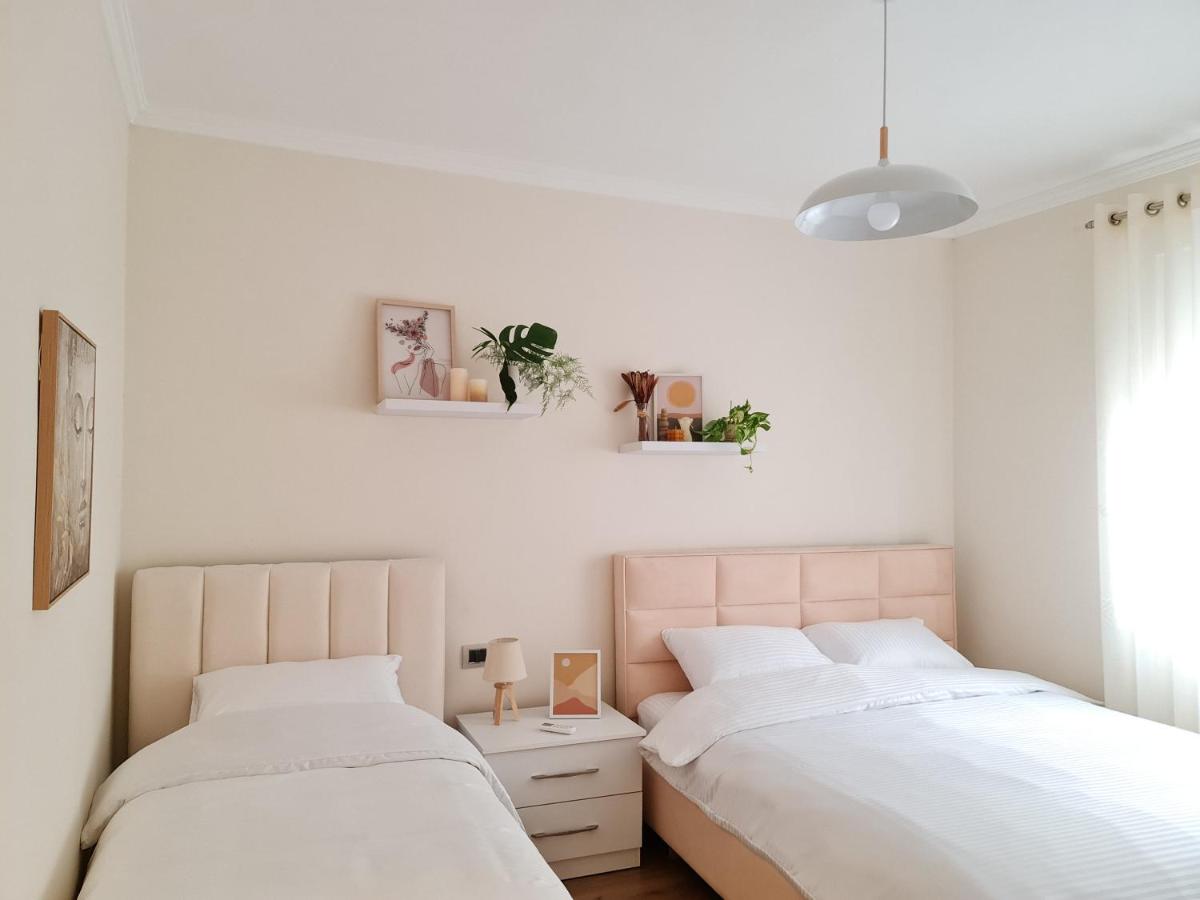 Pastel Apartment Tirana - B&B