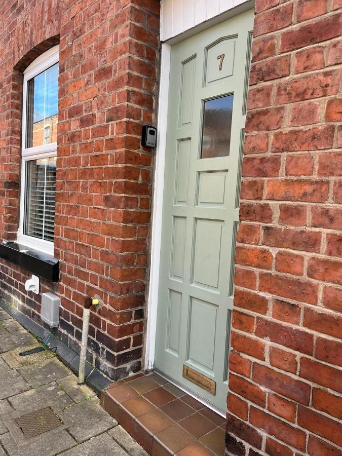 City Of Chester Award Winning Cottage -Pixie Terrace Chester - Ferienwohnung Chester