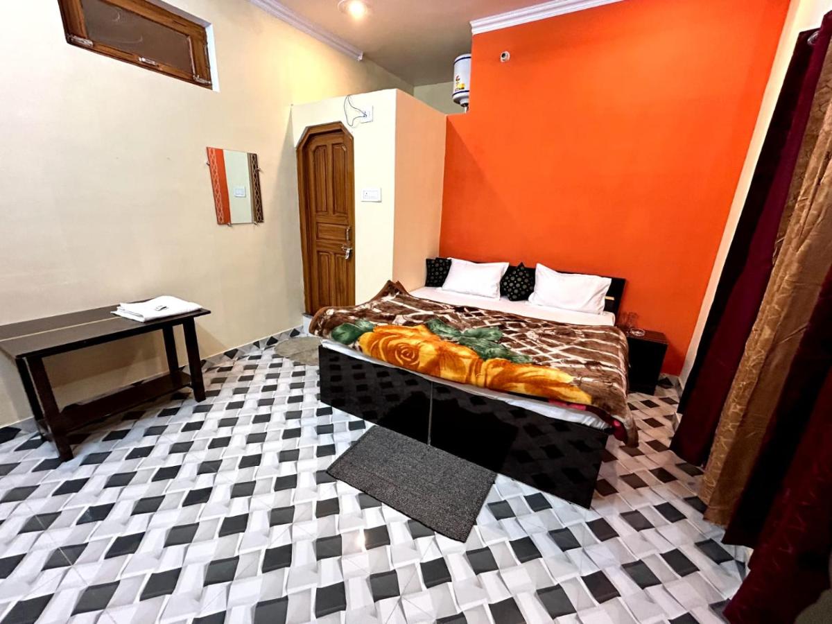 B&B Ayodhya - Jyoti Stay Inn - Bed and Breakfast Ayodhya