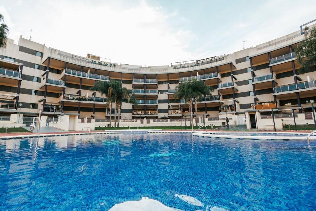 Lujoso apartamento de dos habitaciones en la playa de Canet - B&B