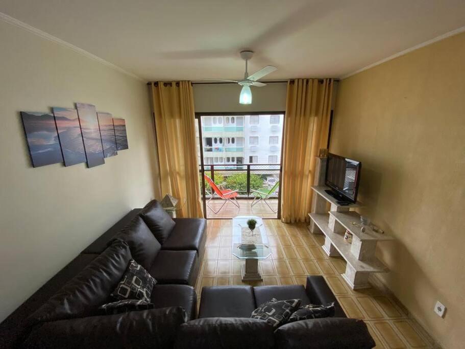Apartamento Praia do Tombo - Ferienwohnung Guarujá