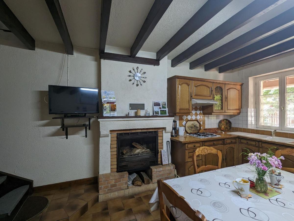 Charmante maison de campagne avec jardin privatif, proche étangs et nature, idéale rando et vélo. - FR-1-591-80 - B&B Rosnay