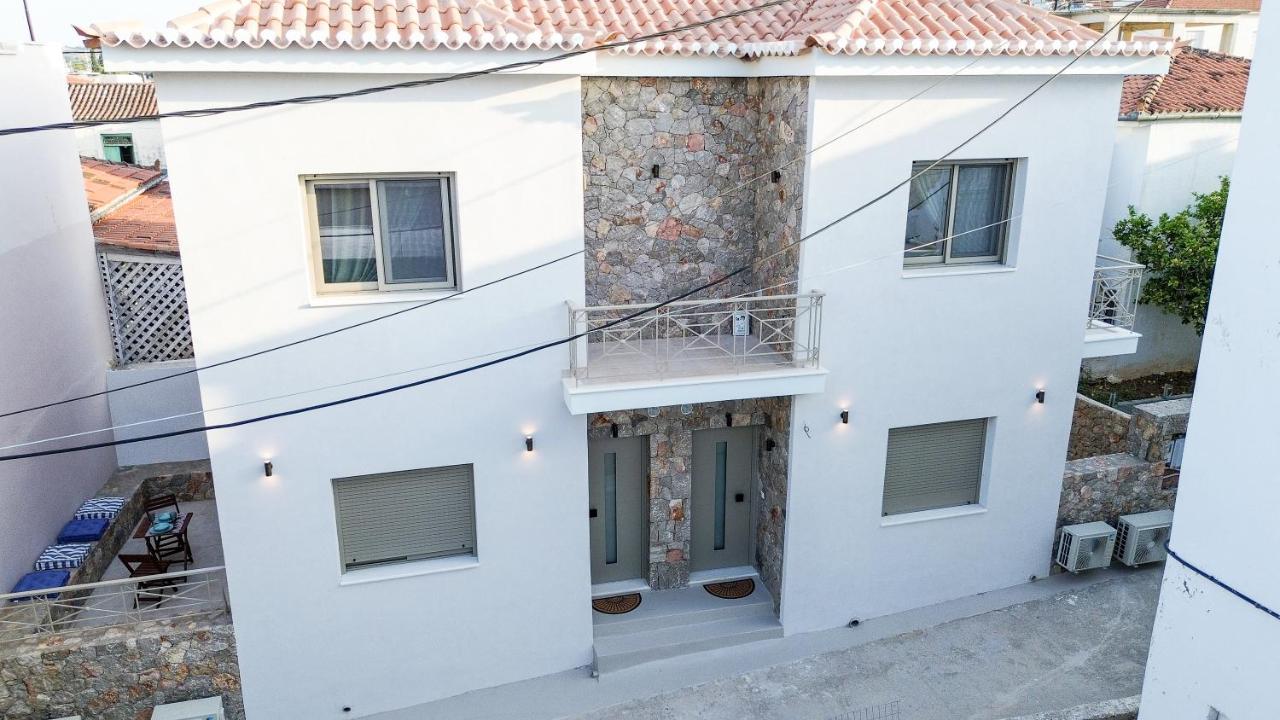 Areti 1 & Areti 2 - B&B