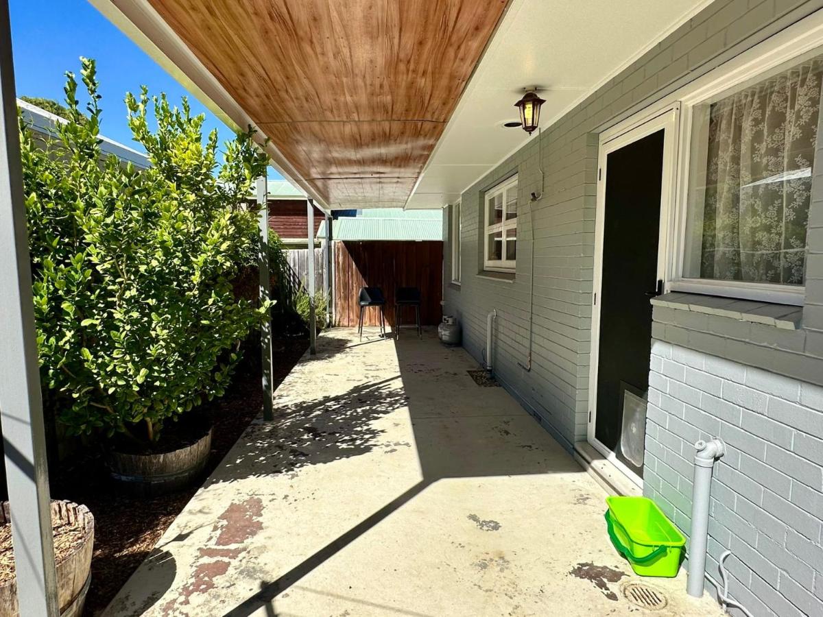 West Busselton Cottage - B&B Broadwater