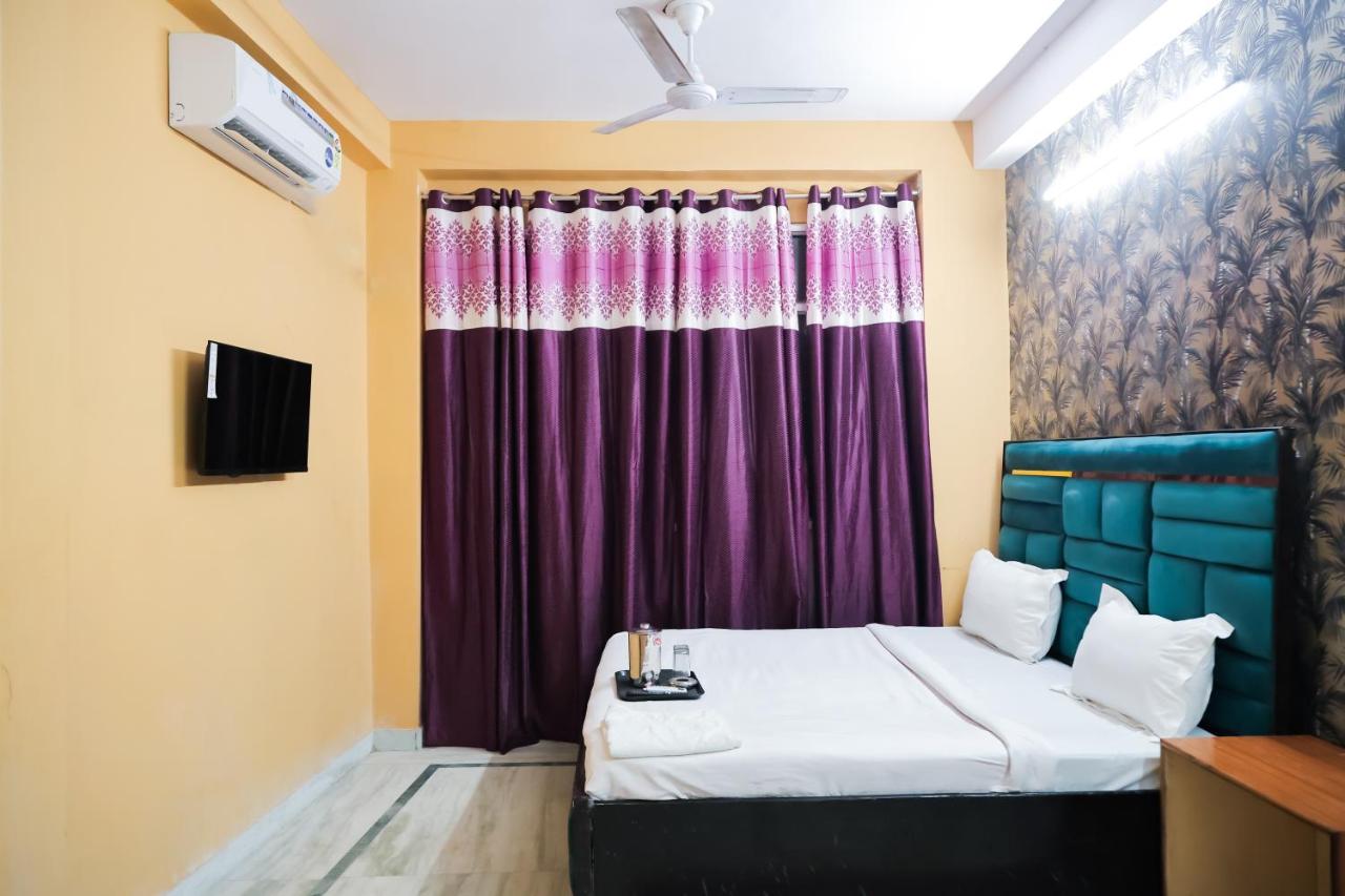 B&B New Delhi - Mannat Stay Hotel - Laxmi Nagar - Bed and Breakfast New Delhi